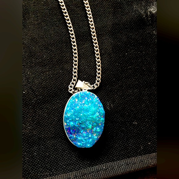 Gorgeous Blue Druzy Agate Oval Pendant DOES NOT INCLUDE Stainless Steel chain - Picture 2 of 6